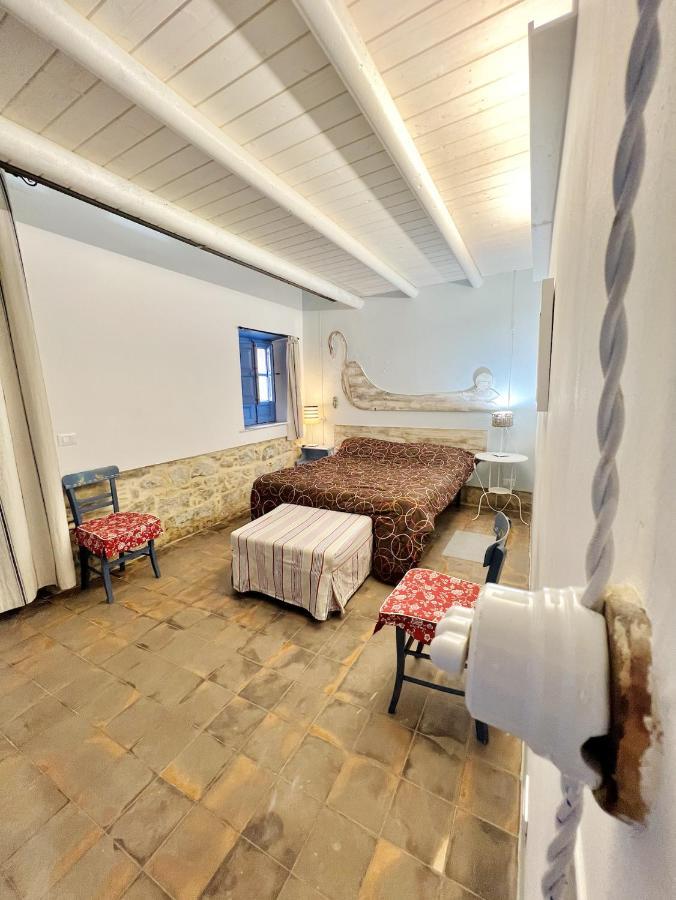 Casa Della Ghiacciaia Villa Capo dʼOrlando Eksteriør billede